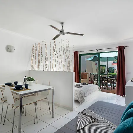 Mareverde K131 公寓 阿德耶